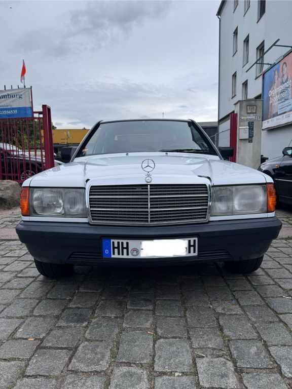 Mercedes-Benz 190 160.752 km 4.499 € Hamburg 20537