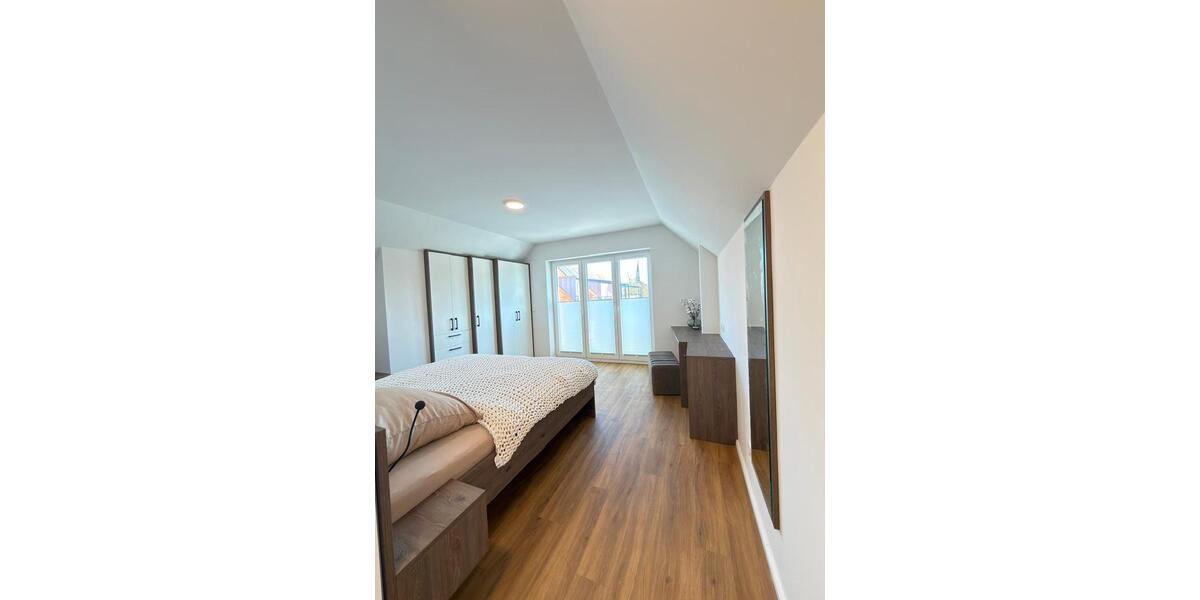 Etagenwohnung Aurich - 2 Zimmer, 65 m&sup2;, 2.000&euro; | Angebot:26564250