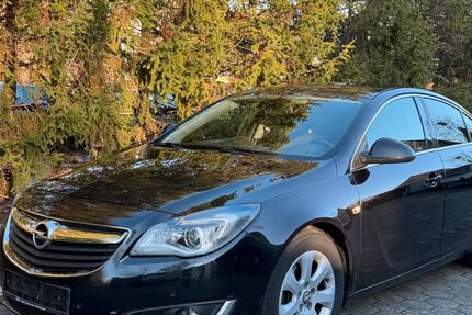 Opel Insignia 117.500 km 7.600 &euro; Hannover 30419