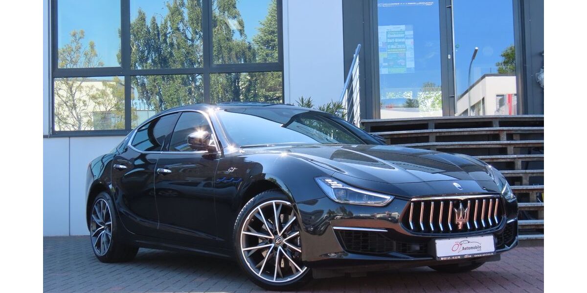 Maserati Ghibli 28.638 km 49.900 &euro; Neuss 41469