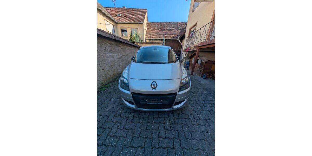 Renault Scenic 196.330 km 1.999 &euro; Frankweiler 76833