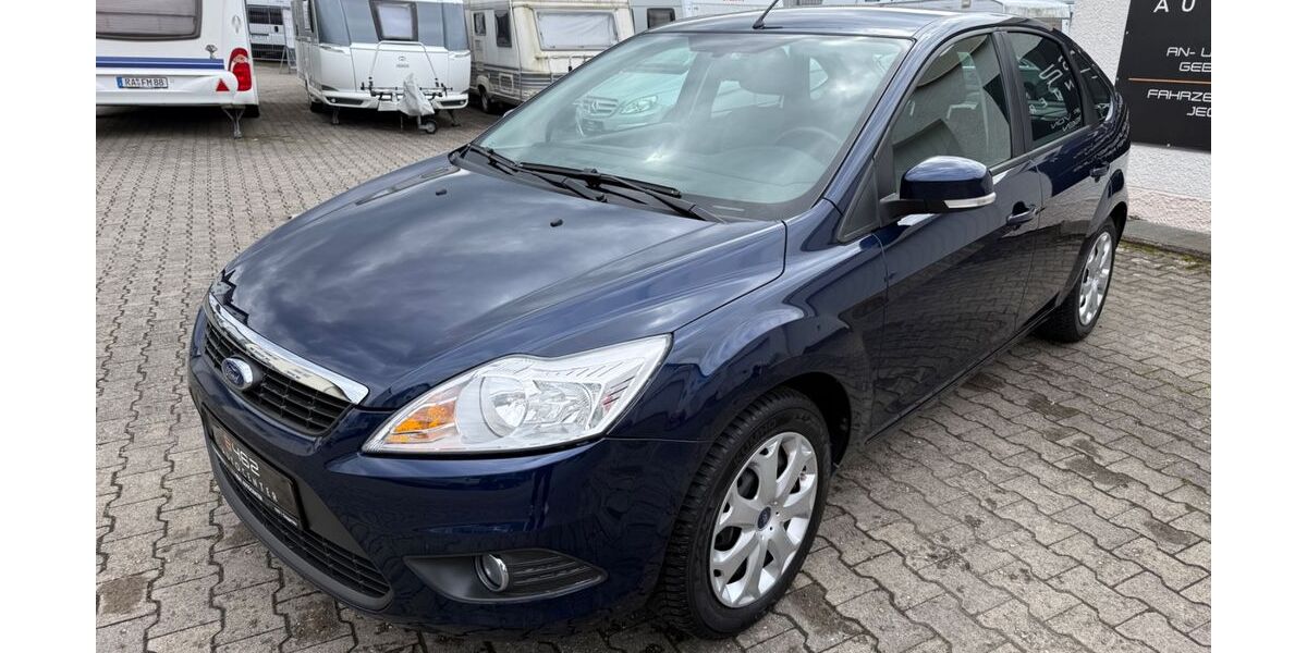 Ford Focus 25.300 km 7.850 &euro; Gaggenau 76571