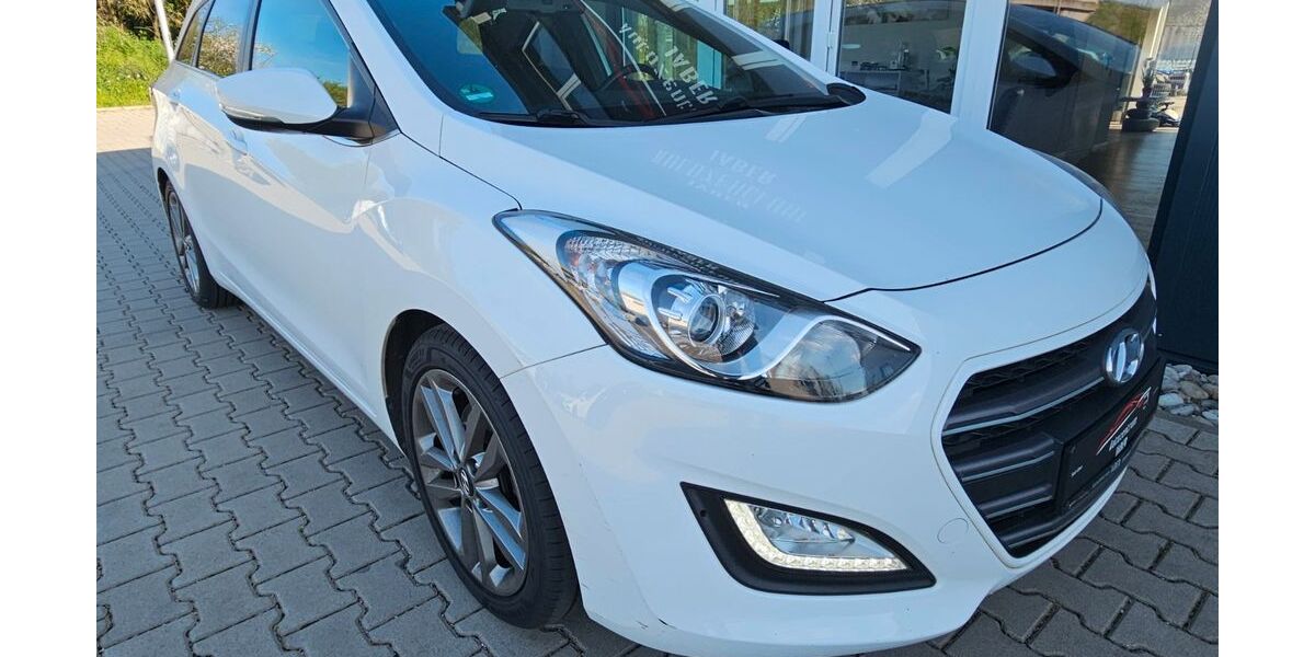 Hyundai i30 204.000 km 6.950 &euro; Endingen am Kaiserstuhl 79346