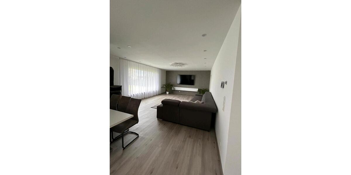 Bungalow Ebersdorf bei Coburg - 5 Zimmer, 170 m&sup2;, 375.000&euro; | Angebot:26954573