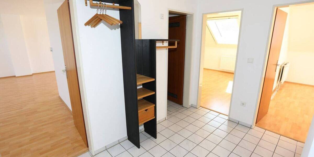 Etagenwohnung Gifhorn - 3 Zimmer, 95 m&sup2;, 199.000&euro; | Angebot:25662746