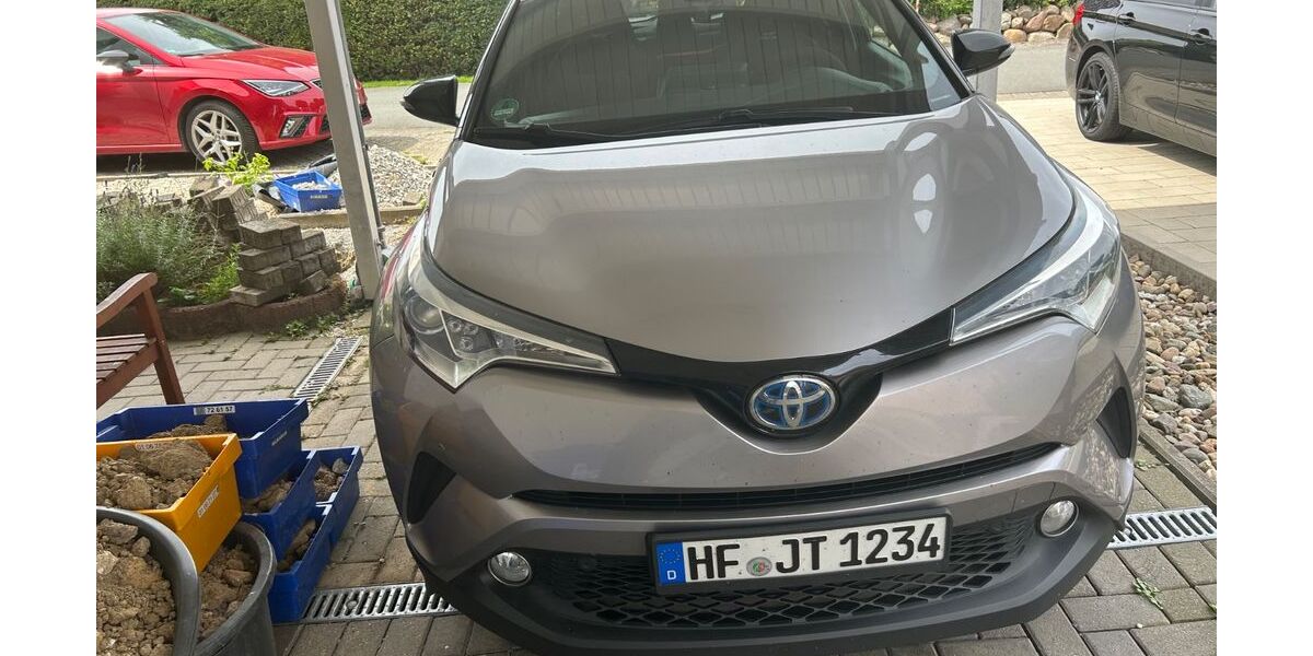 Toyota C-HR 160.000 km 15.350 &euro; Hiddenhausen 32120