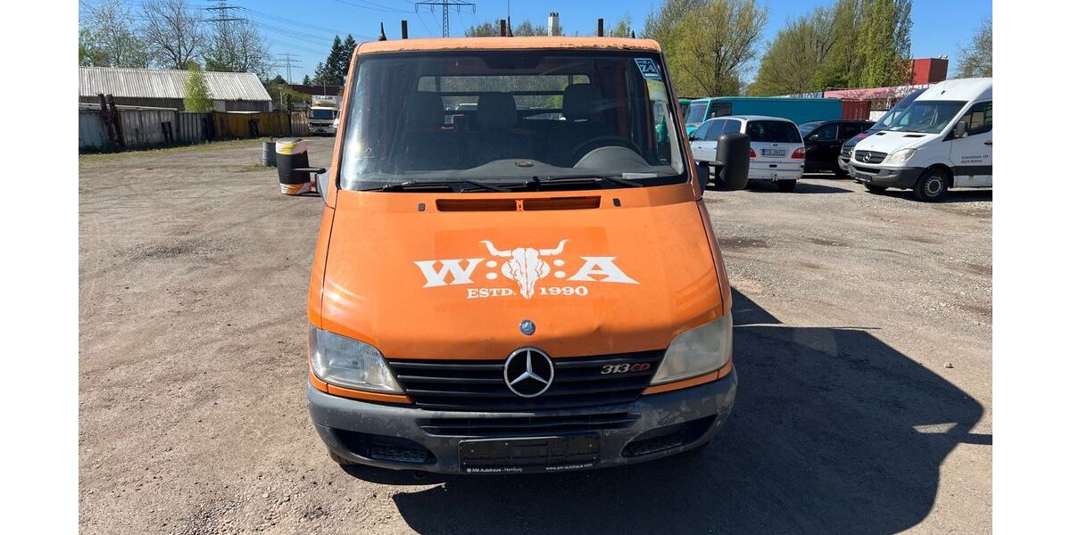 Mercedes-Benz Sprinter 327.147 km 2.990 &euro; Hamburg 22113