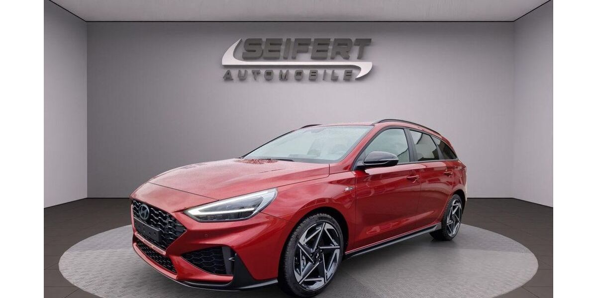 Hyundai i30 12.500 km 29.440 &euro; Bad Neustadt 97616