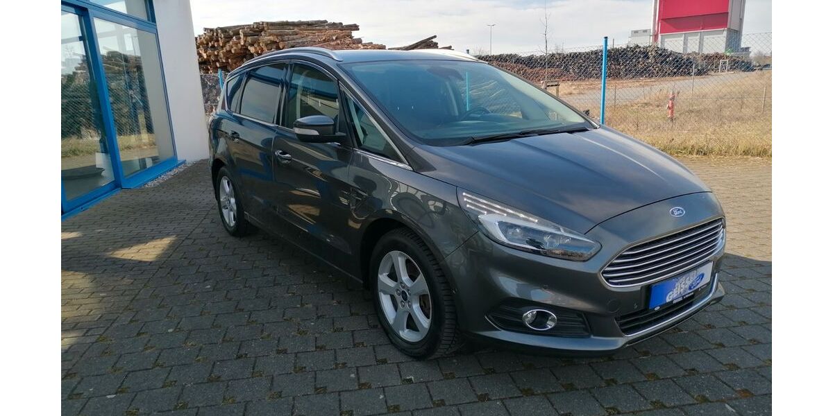 Ford S-Max 142.506 km 11.980 &euro; Dessau-Roßlau 06849