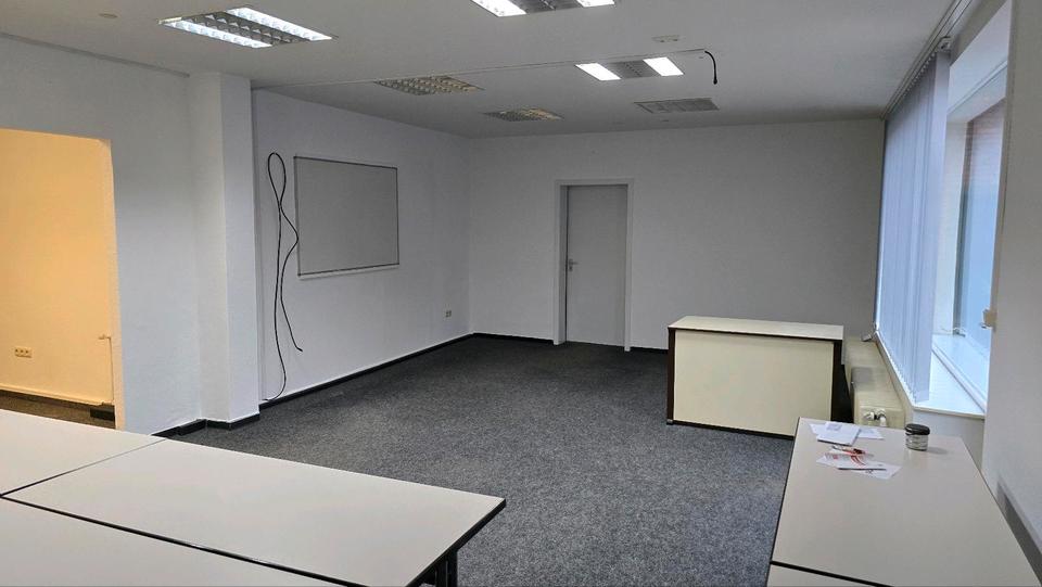 Gewerbeobjekt Lindhorst - 500&euro; | Angebot:26047611