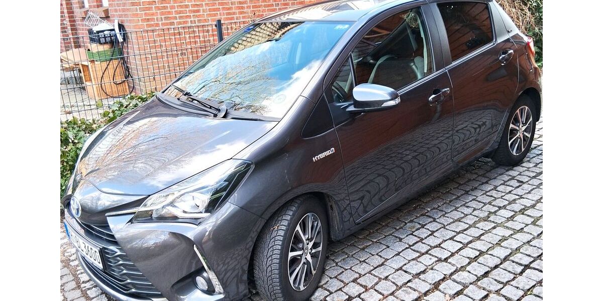 Toyota Yaris 70.000 km 13.700 &euro; Hamburg 22397