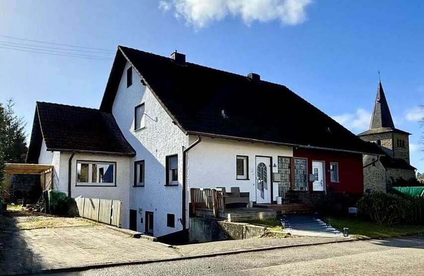 Haus zum Kaufen in Waldbröl 228.000 € 121 m²