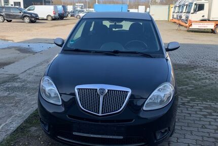 Lancia Ypsilon 95.800 km 2.900 &euro; Leipzig 04209