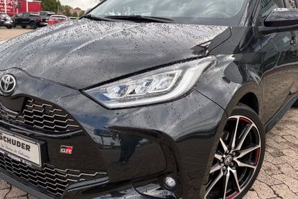 Toyota Yaris 17.700 km 23.990 &euro; Hildesheim 31137