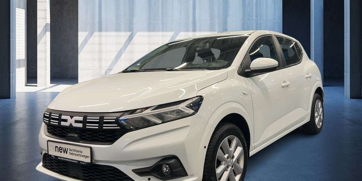 Dacia Sandero 30.409 km 13.489 &euro; München 81827