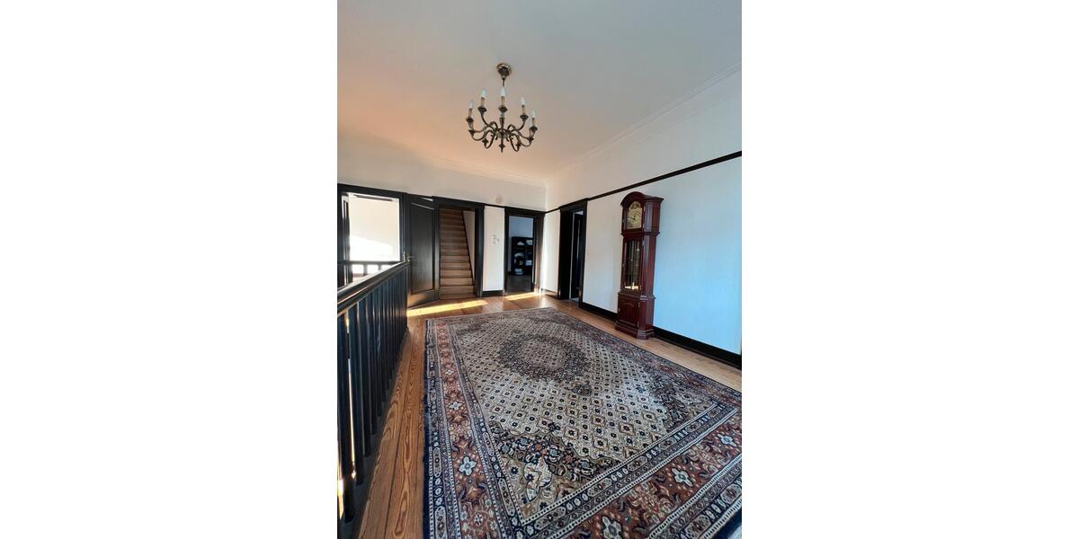 Reihenhaus Völklingen - 10 Zimmer, 350 m&sup2;, 399.000&euro; | Angebot:27102521