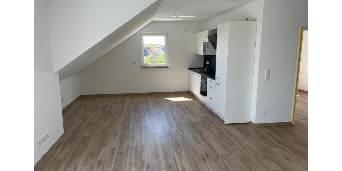 Dachgeschoßwohnung Bad Windsheim - 3 Zimmer, 73 m&sup2;, 880&euro; | Angebot:26296551