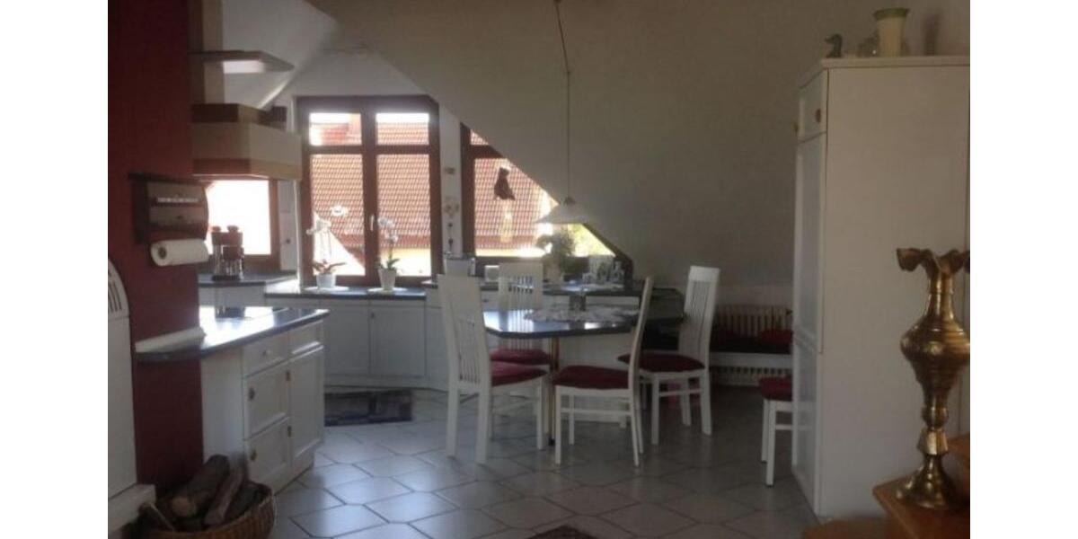 Hochwertige, schöne und helle Penthouse Wohnung in Flieden 3 zimmer