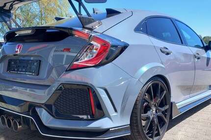 Honda Civic 62.000 km 38.990 &euro; Großröhrsdorf OT Bretnig 01900