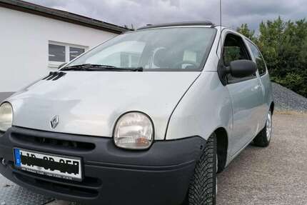Renault Twingo 307.200 km 450 € Büren 33142