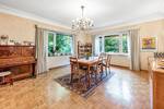 Imposantes Einfamilienhaus mit schönem Garten nahe City