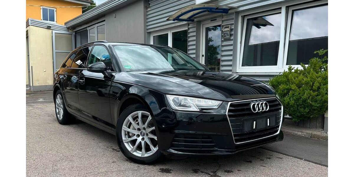 Audi A4 99.000 km 17.490 &euro; Cham 93413
