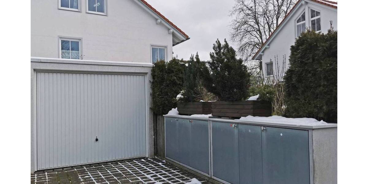 Doppelhaushälfte München Pasing-Obermenzing - 6 Zimmer, 140 m&sup2;, 2.100&euro; | Angebot:25999055