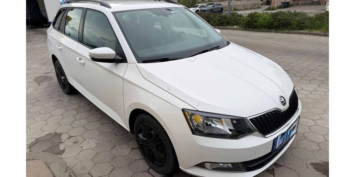 Skoda Fabia 87.044 km 11.100 &euro; Weimar 99423