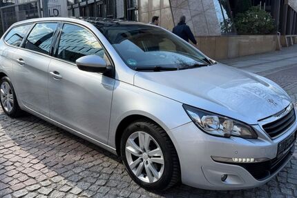 Peugeot 308 223.000 km 4.999 &euro; Berlin 10553