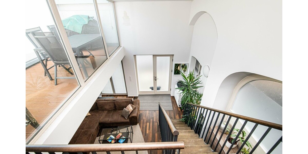 Schöne Galeriewohnung mit Dachterrasse 2 zimmer