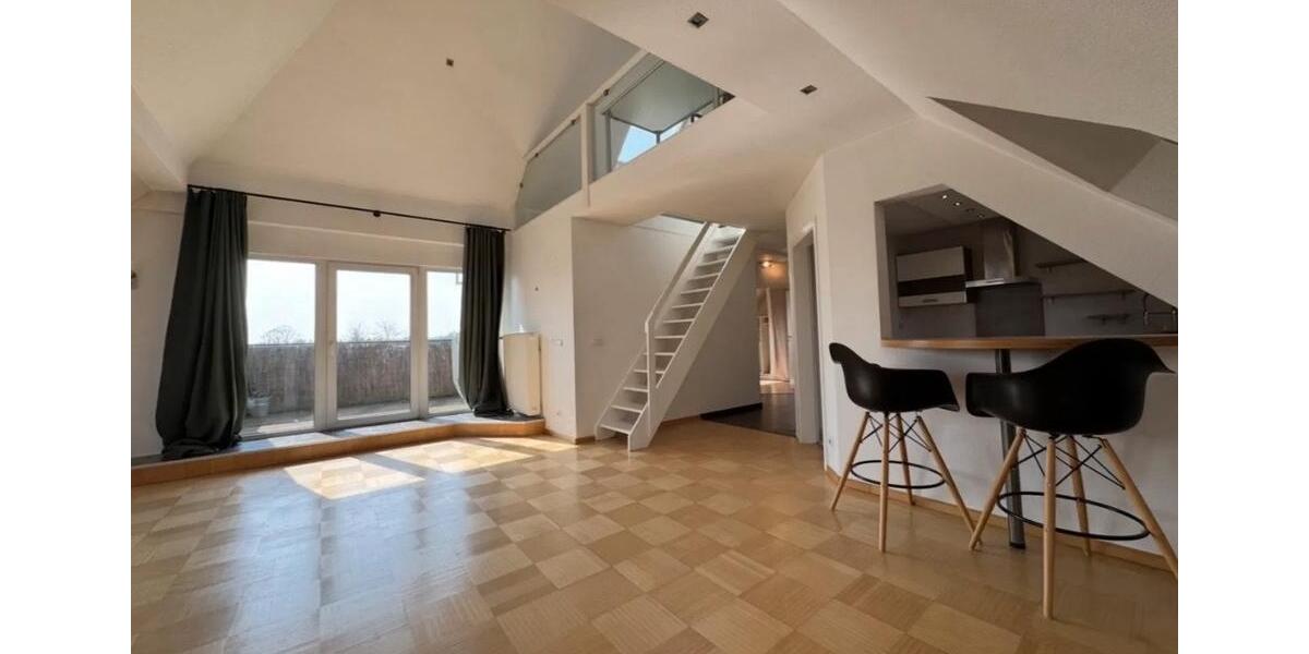 Dachgeschoßwohnung Mönchengladbach Nord - 3 Zimmer, 170 m&sup2;, 189.000&euro; | Angebot:26877060