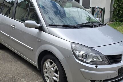 Renault Scenic 94.000 km 3.500 &euro; Esslingen 73730