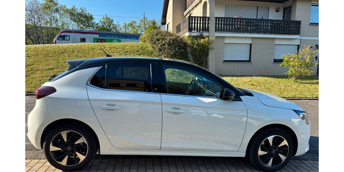 Opel Corsa 62.000 km 16.900 &euro; Salmtal 54528
