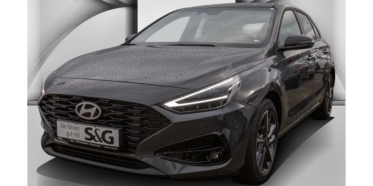 Hyundai i30 5.926 km 24.680 € Petersberg OT Sennewitz 06193