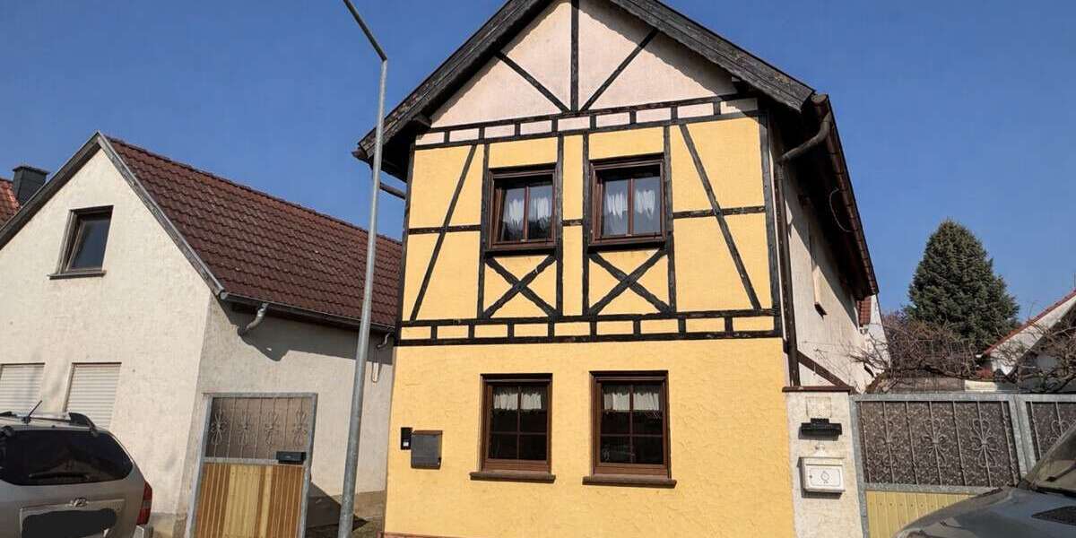 Einfamilienhaus Worms-Heppenheim Heppenheim - 9 Zimmer, 262 m&sup2;, 399.000&euro; | Angebot:26675300