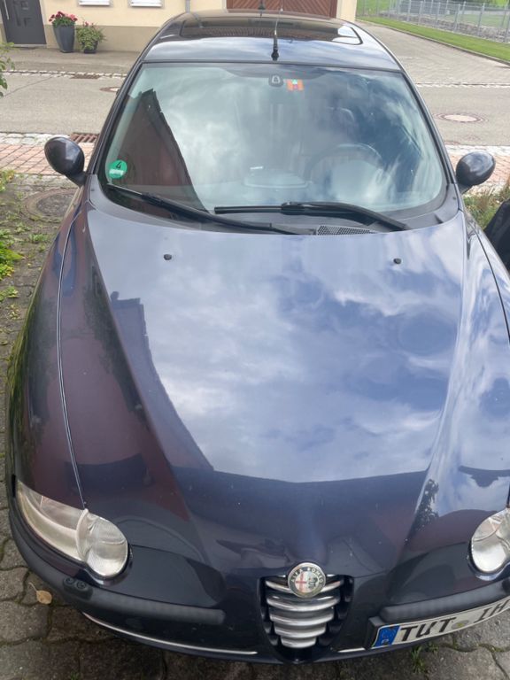 Alfa Romeo 147 135.500 km 2.900 € Emmingen 78576