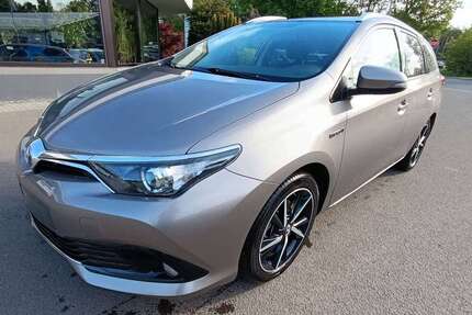 Toyota Auris 123.400 km 12.990 &euro; Homburg, Kreisstadt 66424