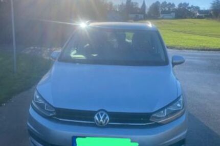 VW Touran 145.420 km 9.699 &euro; Königswinter 53639