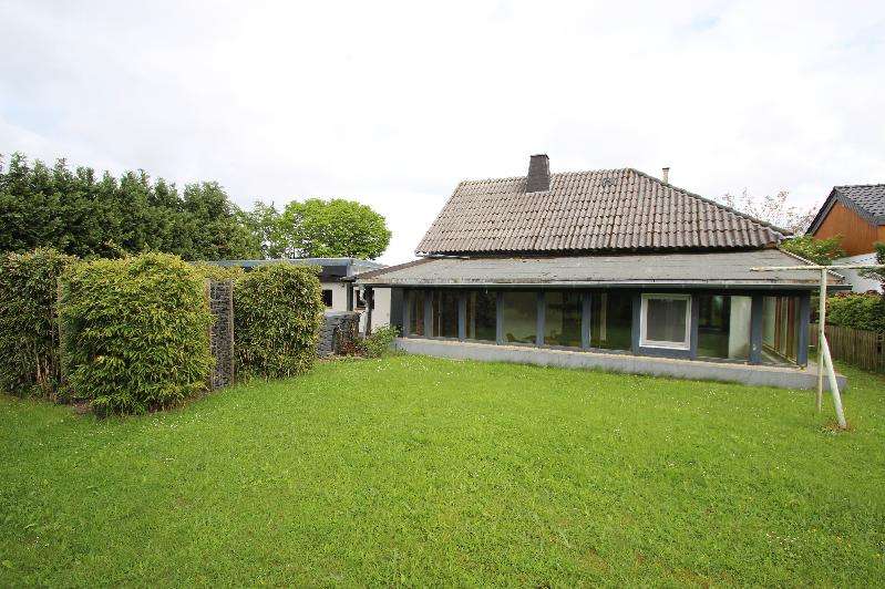 Haus zum Kaufen in Schleiden 276.000 € 144 m²