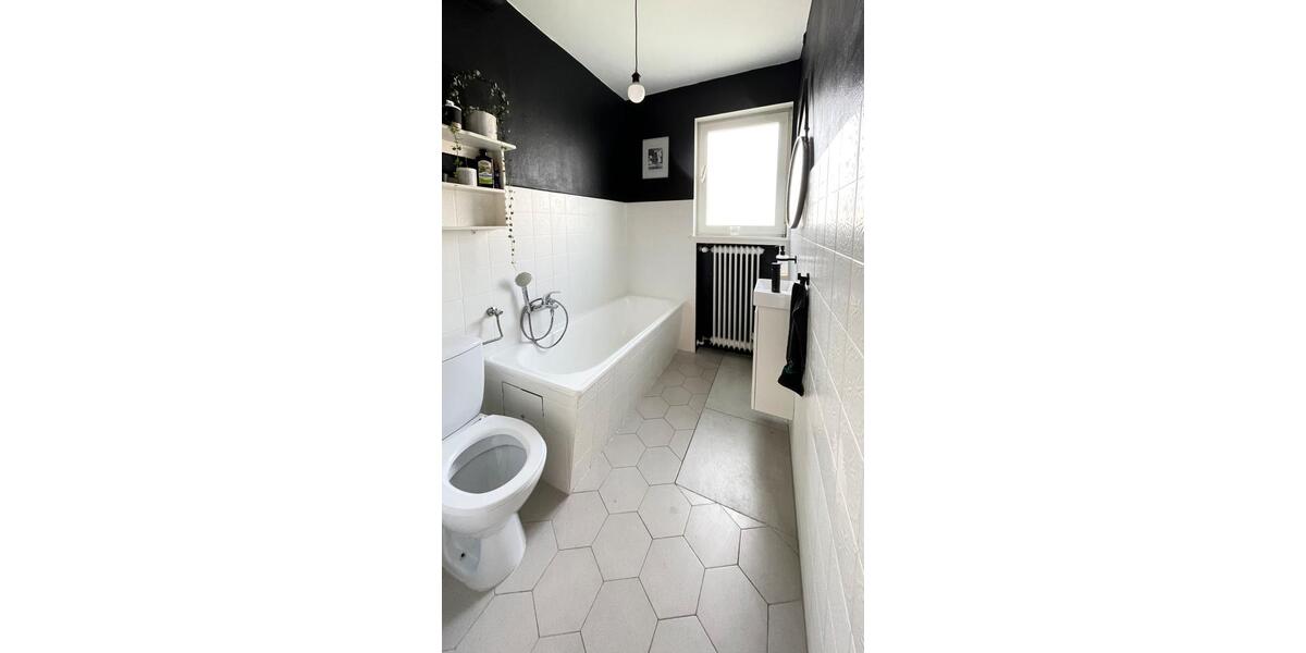 Großzügiges Einfamilienhaus mit Traumgarten und Anliegerwohnung 7 zimmer