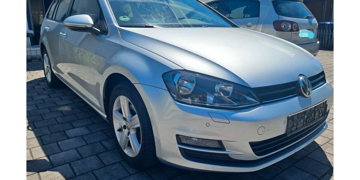 VW Golf 111.000 km 9.400 &euro; Ravensburg 88214
