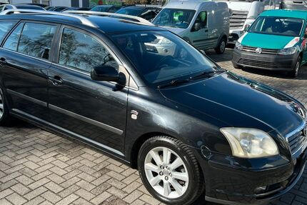 Toyota Avensis 267.610 km 2.950 &euro; Oberhausen 46149