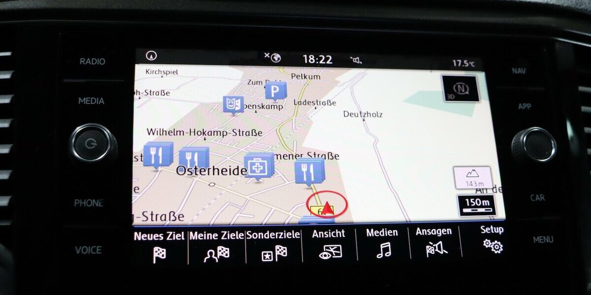 VW T-Roc 1.6 TDI STYLE / RED & BLACK / NAVI+KAMERA 100.000 km 15.577 &euro; Hamm 59077