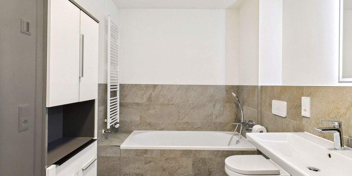 Etagenwohnung Stuttgart Feuerbach - 3 Zimmer, 104 m&sup2;, 2.240&euro; | Angebot:23866729