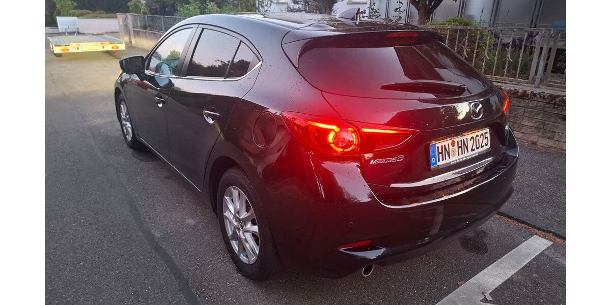 Mazda 3 157.000 km 7.900 &euro; Neckarsulm 74172