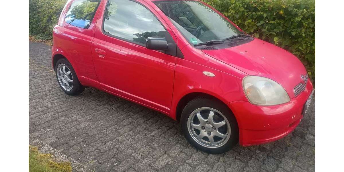 Toyota Yaris 230.000 km 1.250 &euro; Habichtswald 34317