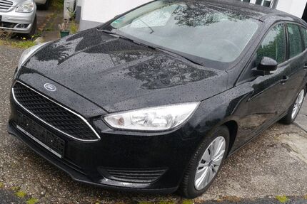Ford Focus 91.000 km 4.990 &euro; Wuppertal 42329