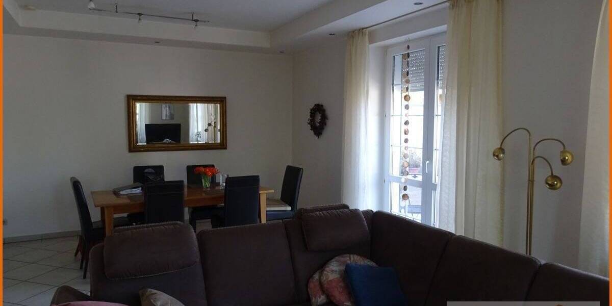 Mehrfamilienhaus, Wohnhaus Steinau an der Straße Steinau - 8 Zimmer, 240 m&sup2;, 360.000&euro; | Angebot:25778418