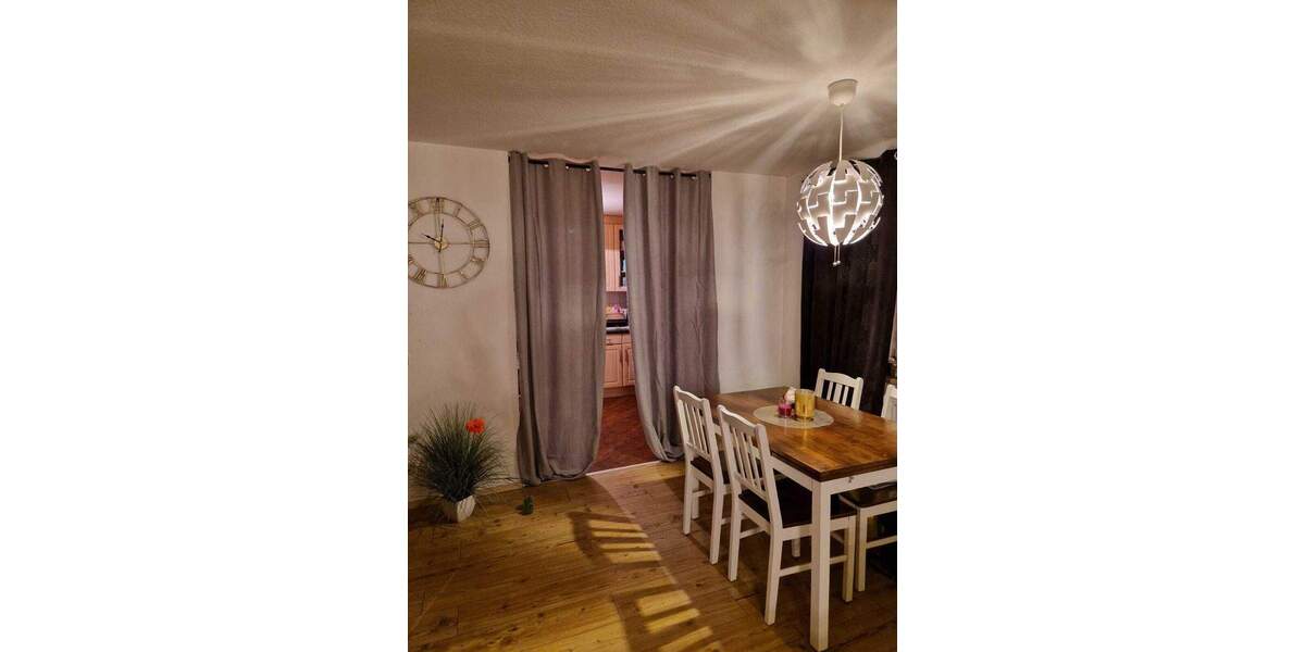 Etagenwohnung Ranis - 3 Zimmer, 72 m&sup2;, 70.000&euro; | Angebot:20713037