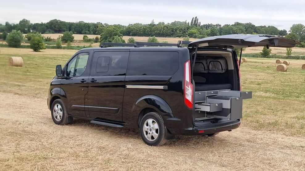 Ford Tourneo Custom 182.200 km 18.900 € Potsdam 14482